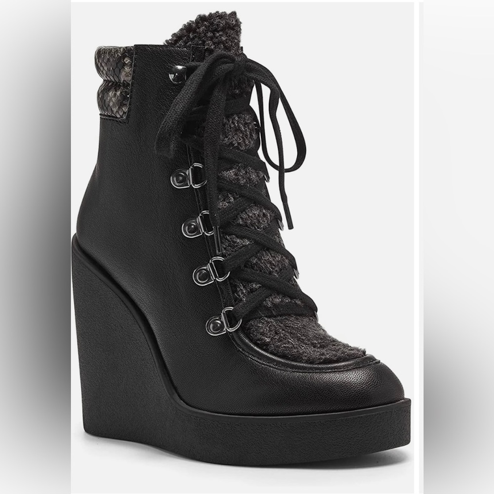 Like New Black Jessica Simpson Wedge Boots 4 & 1/2 inch lift Sz 7.5
